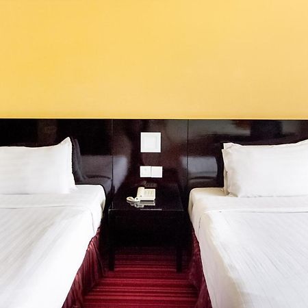 Oyo 89693 Perkasa Hotel Keningau Near Hospital Keningau Buitenkant foto
