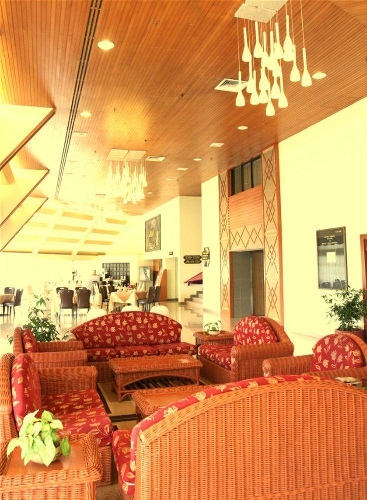 Oyo 89693 Perkasa Hotel Keningau Near Hospital Keningau Buitenkant foto