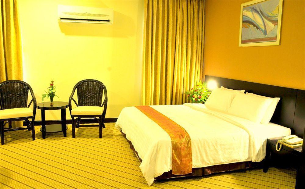 Oyo 89693 Perkasa Hotel Keningau Near Hospital Keningau Buitenkant foto