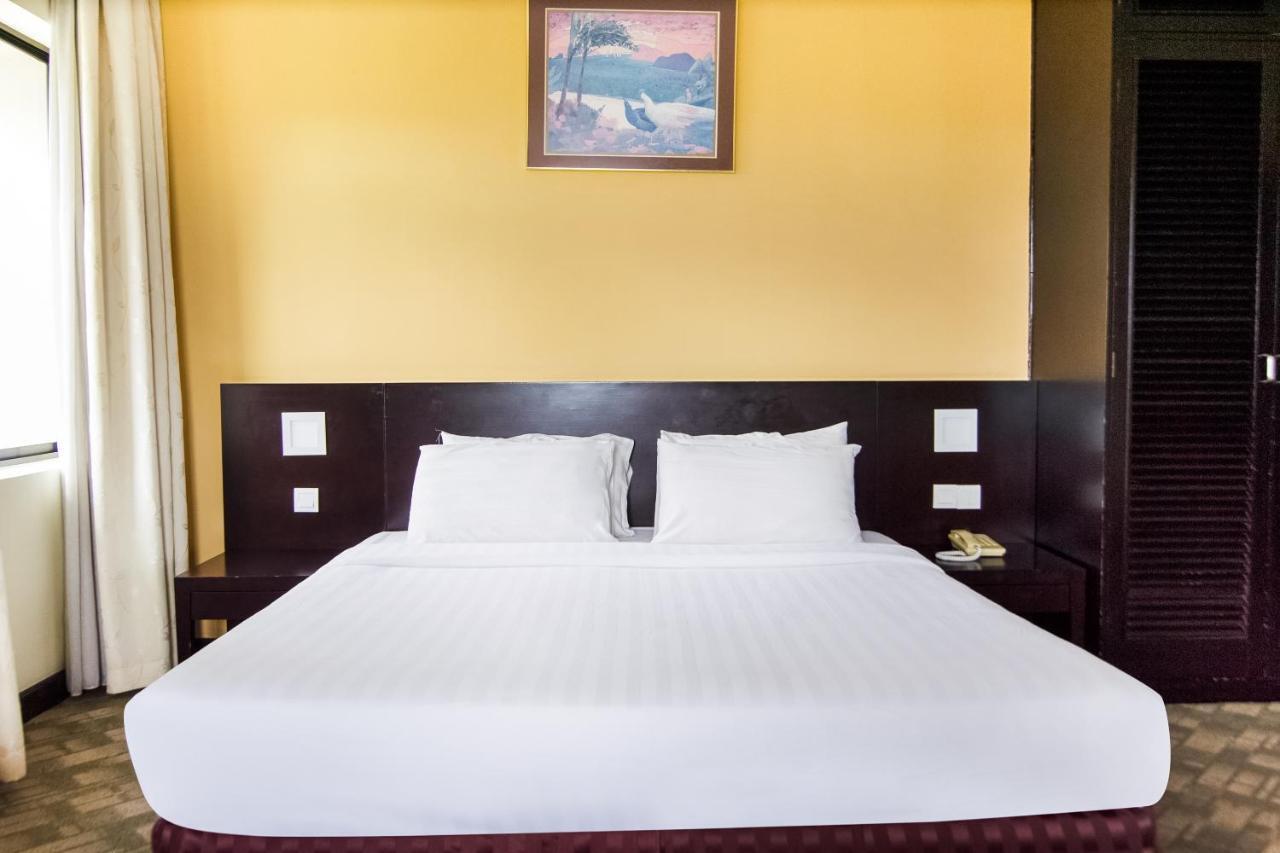 Oyo 89693 Perkasa Hotel Keningau Near Hospital Keningau Buitenkant foto