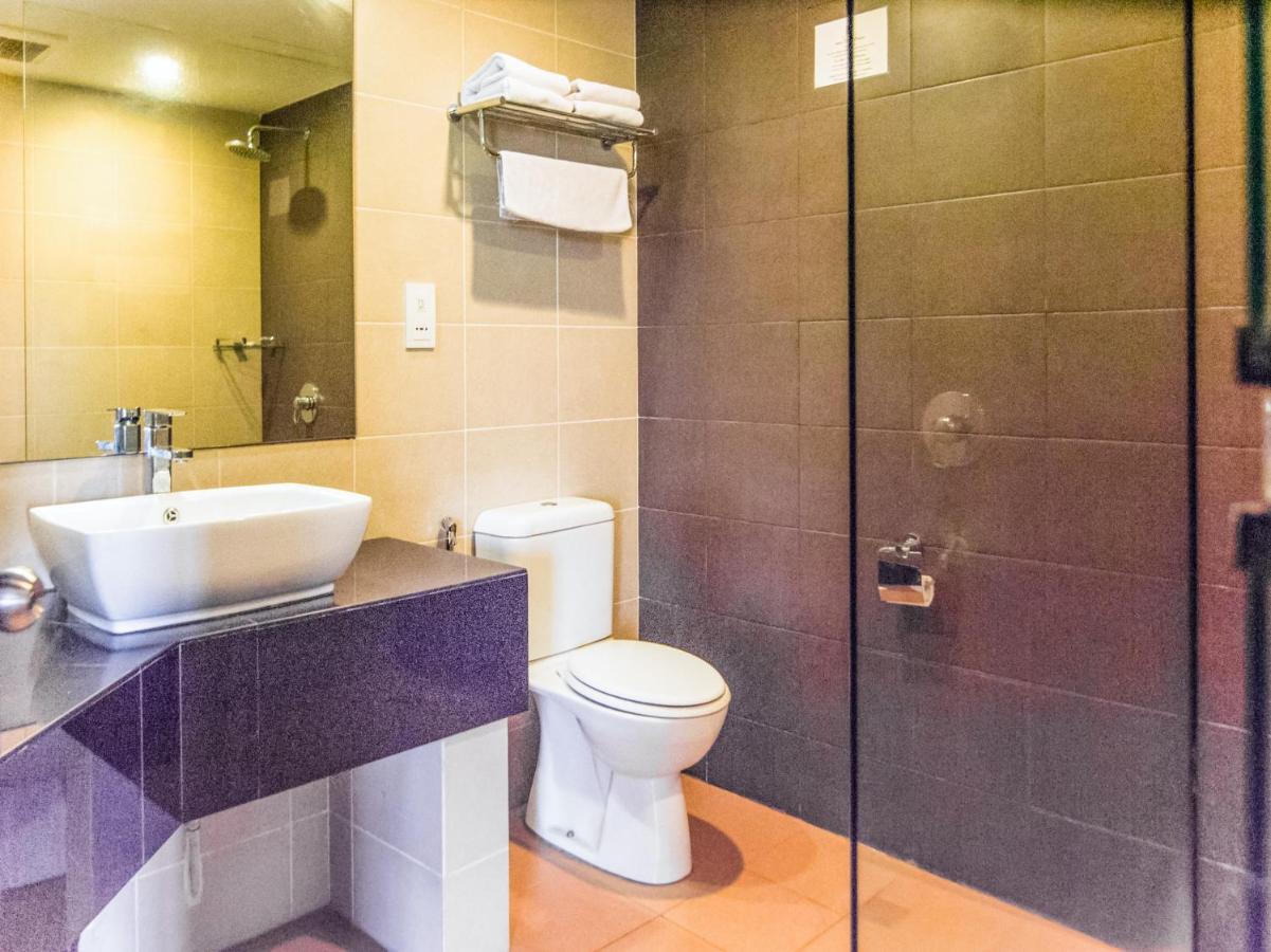 Oyo 89693 Perkasa Hotel Keningau Near Hospital Keningau Buitenkant foto