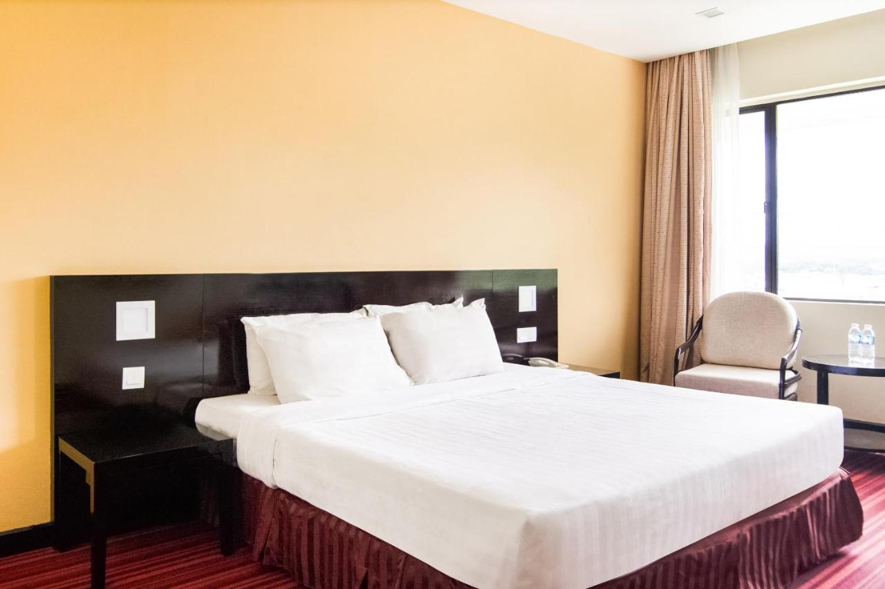 Oyo 89693 Perkasa Hotel Keningau Near Hospital Keningau Buitenkant foto